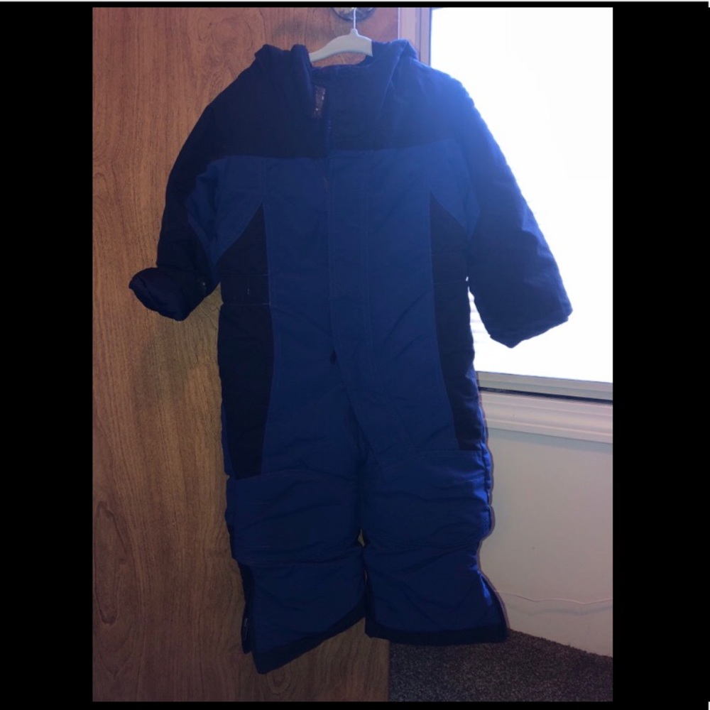 Snow suit